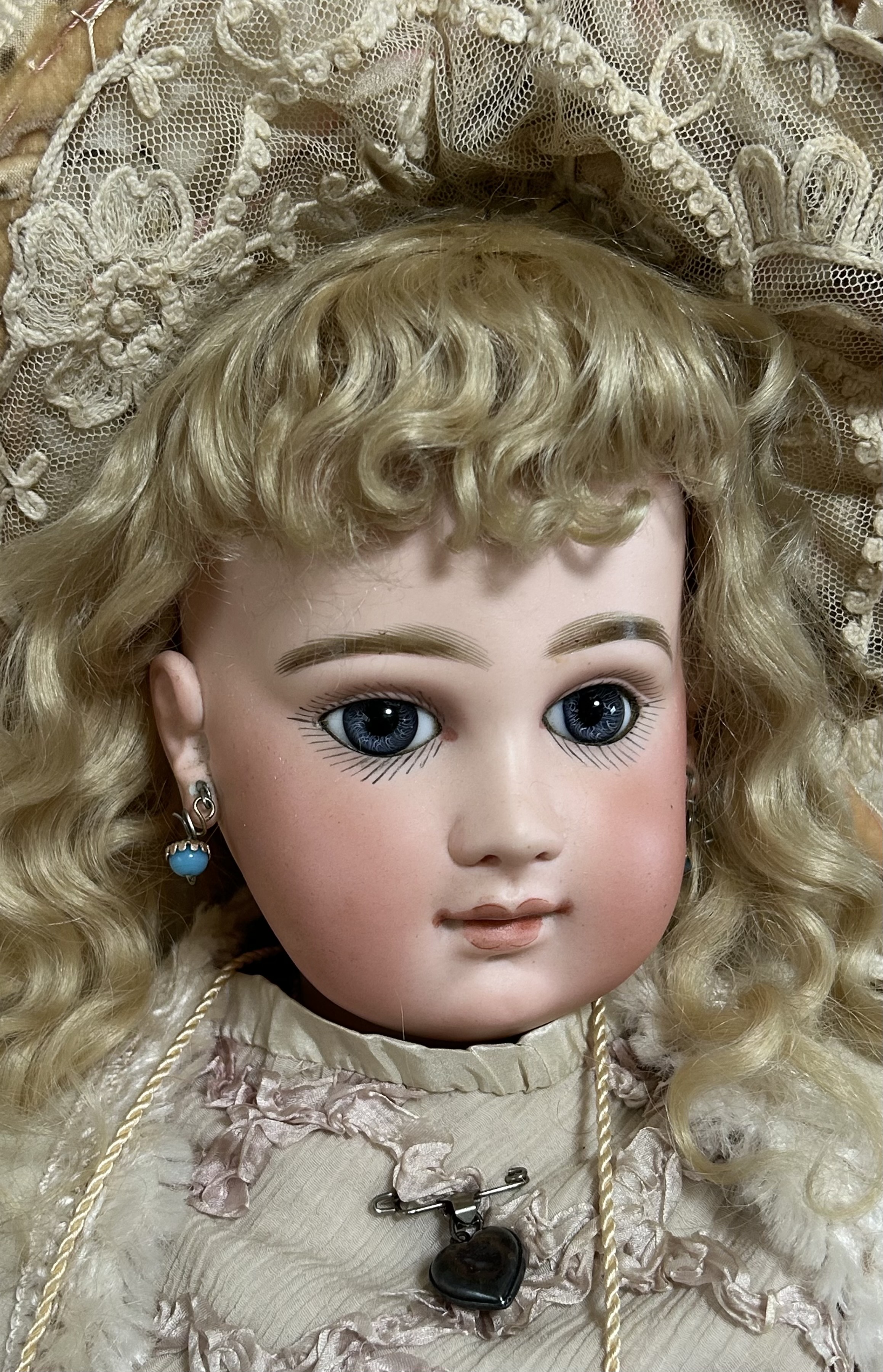 アンティークビスクドール♥️必読お願い致します アンティークビスクドール♥️必読お願い致します アンティークビスク